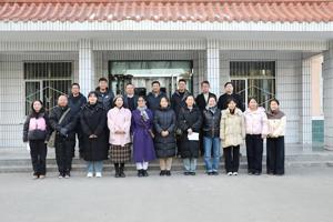 公司组织开展“党员暖心进寝室，文明安全促成长”主题党日活动