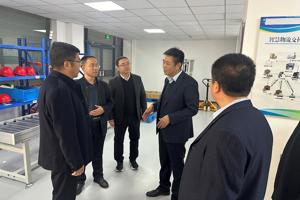 公司党委书记黄成定一行莅临公司调研指导工作
